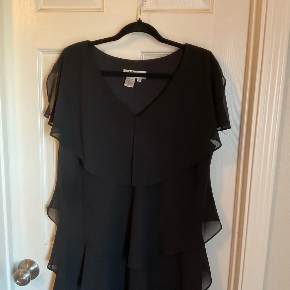 Patra Black Chiffon Tiered Sheath Dress with Capelet Sleeves, Size 16 - Picture 3 of 12